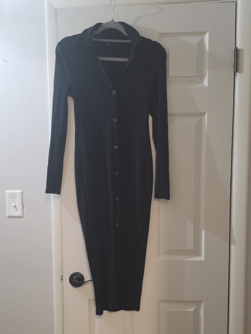 Express Black Button-Front Long Sleeve Midi Dress